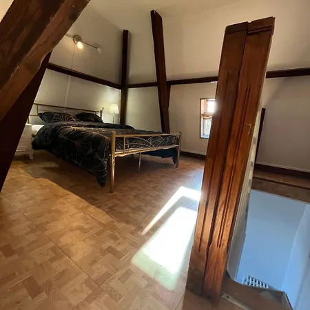 Apartment Duplex Dans Un Chateau Villeneuve-le-Roi