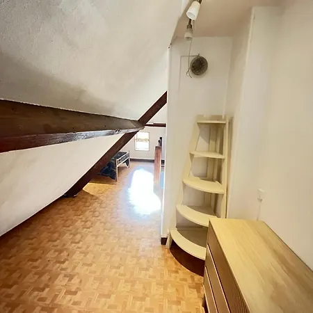 Apartment Duplex Dans Un Chateau