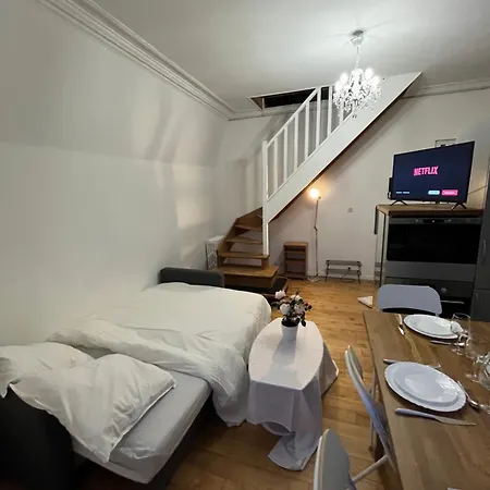 Apartment Duplex Dans Un Chateau Villeneuve-le-Roi